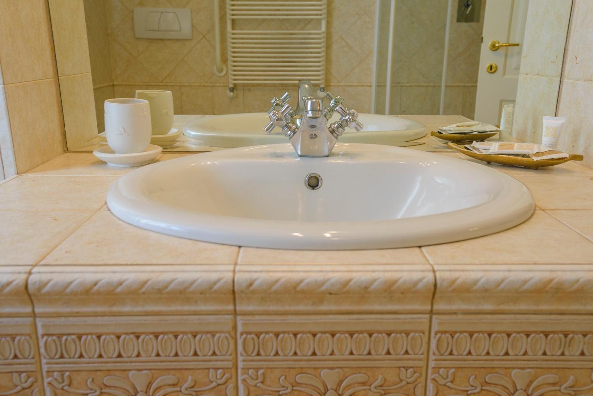 Casaserena San Vincenzo Eksteriør billede